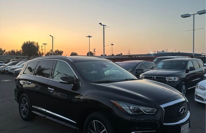 
								2019 Infiniti QX60 *AMAZING CONDITION* full									