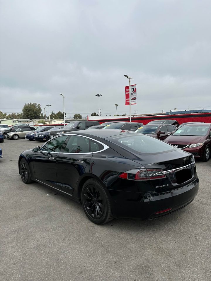 Tesla store s75d price