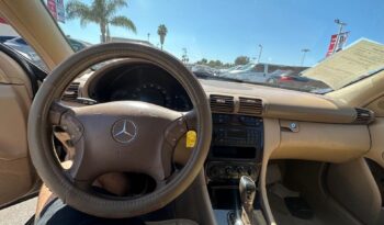 
									2004 Mercedes-Benz c-class C 240 4MATIC Wagon 4D full								