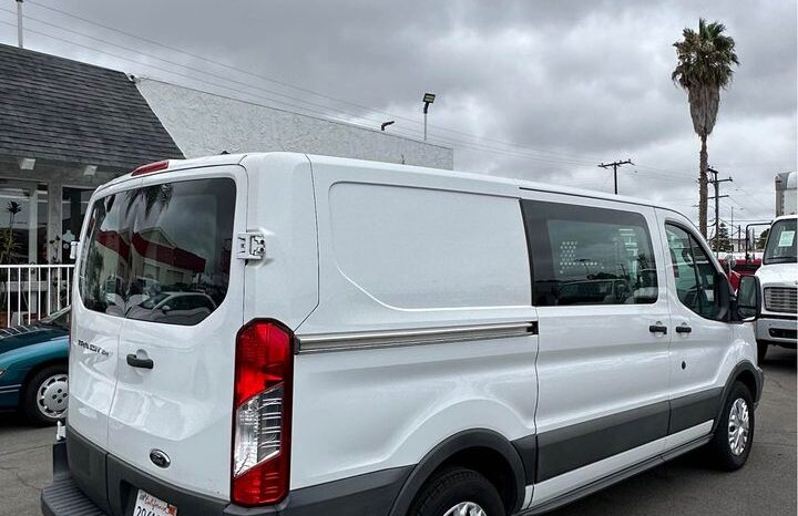 
								2015 Ford transit 150 van Low Roof w/60/40 Side Door w/LWB Van 3D full									