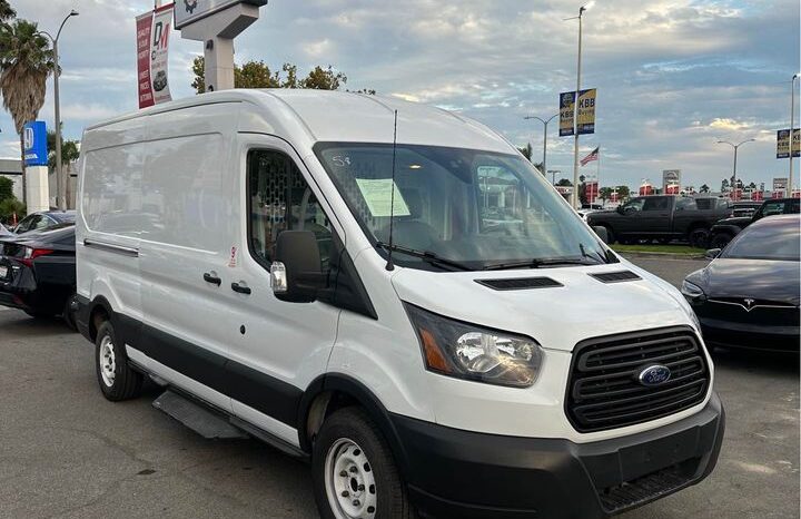 
								2019 Ford transit 150 van Medium Roof w/Dual Sliding Side Doors w/LWB Van 4D full									