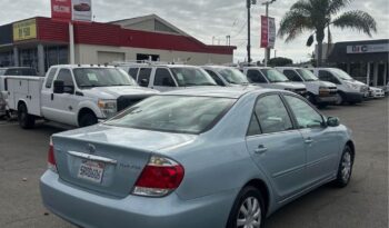 
									2006 Toyota camry LE Sedan 4D full								