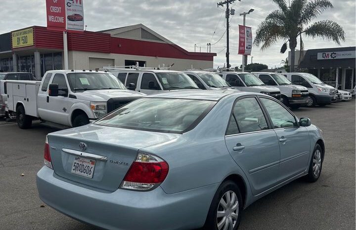 
								2006 Toyota camry LE Sedan 4D full									