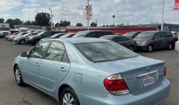 
									2006 Toyota camry LE Sedan 4D full								