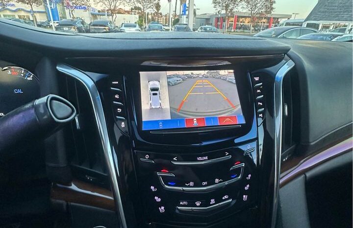 
								2017 Cadillac Escalade ESV full									