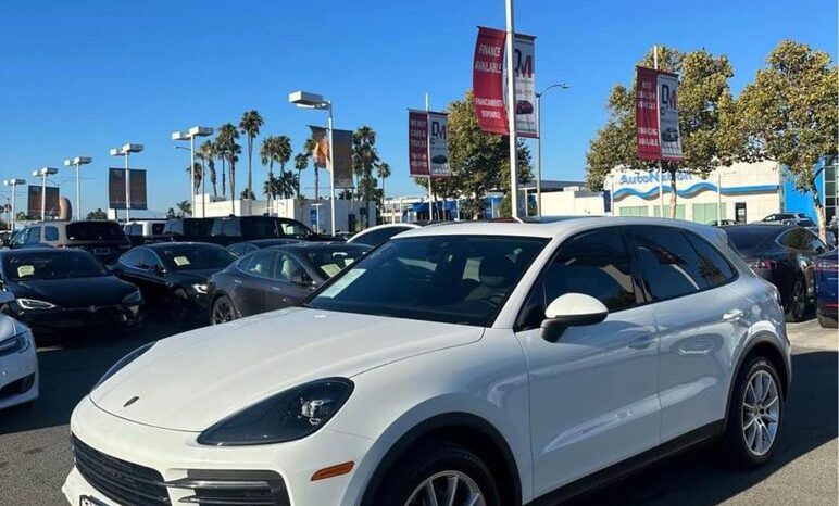 
								2020 Porsche Cayenne *LIKE NEW* full									