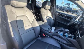 
									2020 Porsche Cayenne *LIKE NEW* full								