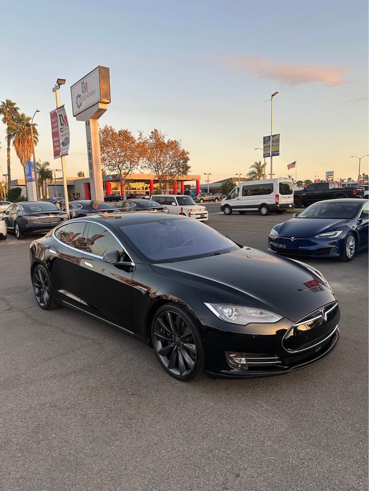 2016 Tesla Model S 70d - Deboss Motors