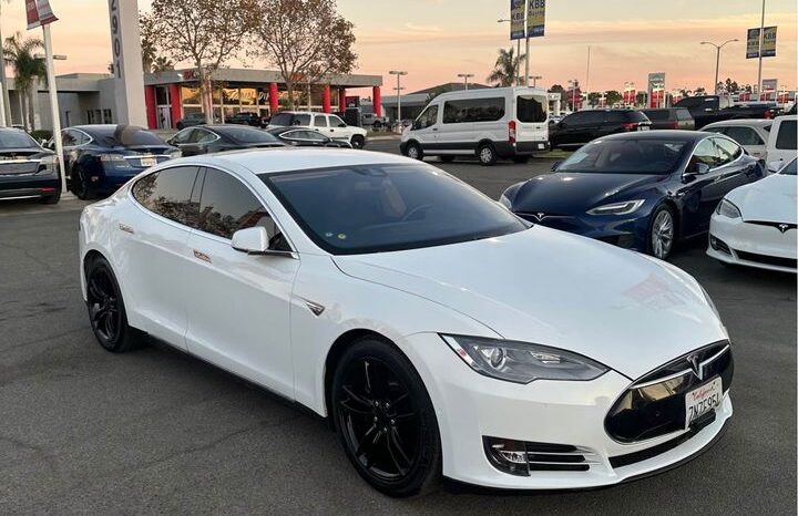 
								2015 Tesla model s 70D full									