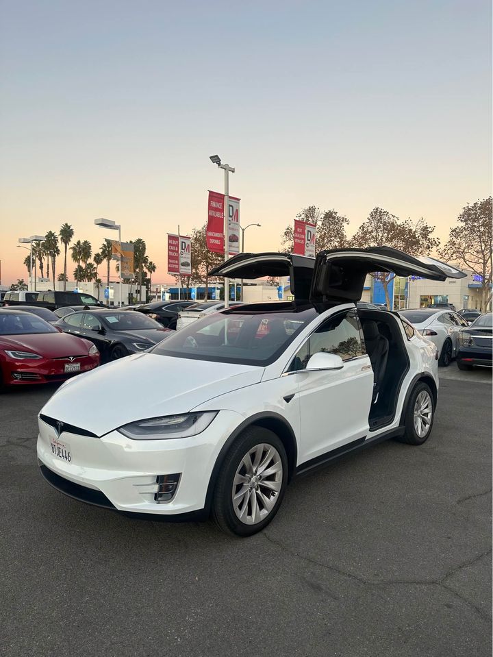 2021 tesla model x long range plus