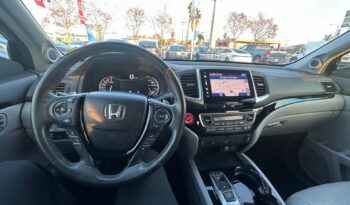 
									2016 Honda pilot Touring Sport Utility 4D full								