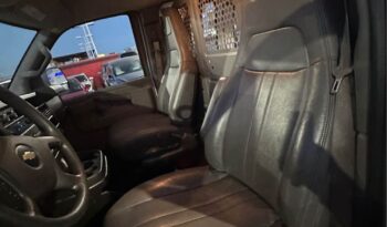 
									2021 Chevrolet express 2500 cargo Regular Van 3D full								