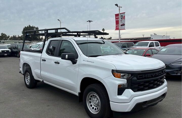 
								2023 Chevrolet silverado 1500 double cab Work Truck Pickup 4D 6 1/2 ft full									