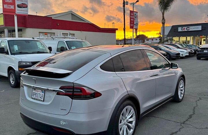 
								2016 Tesla model x 90D full									