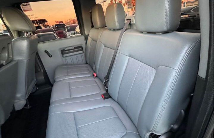 
								2016 Ford f250 super duty super cab full									