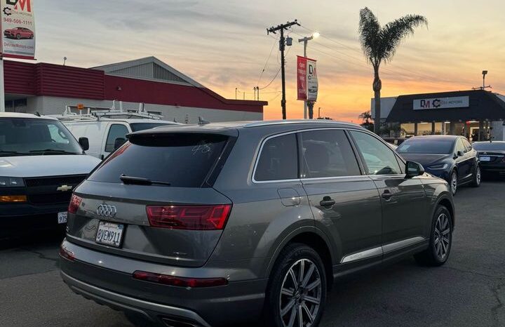 
								2018 Audi q7 2.0T Premium Plus full									