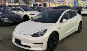 
									2018 Tesla Model 3 full								