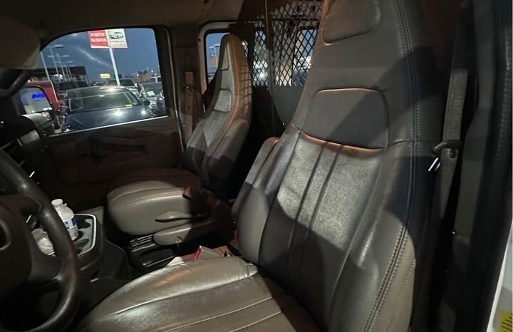 
								2021 Chevrolet express 2500 cargo Regular Van 3D – $14,800 full									