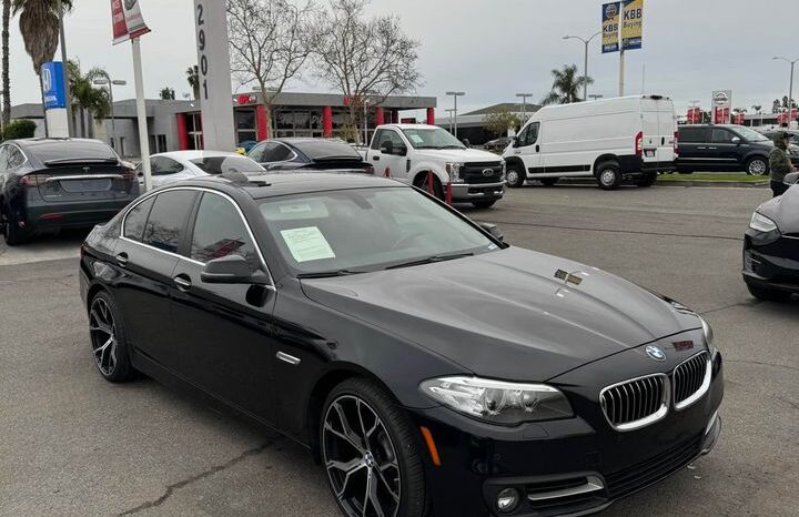 
								2015 BMW 5 series 528i Sedan 4D full									