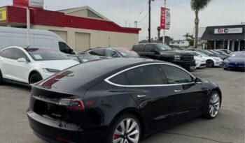 
									2018 Tesla Model 3 full								