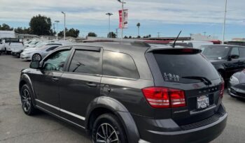 
									2017 Dodge journey SE Sport Utility 4D full								