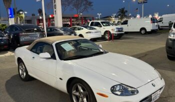 
									2000 Jaguar XK8 Convertible 2D full								