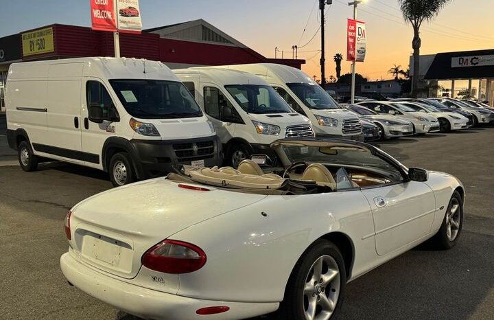 
								2000 Jaguar XK8 Convertible 2D full									