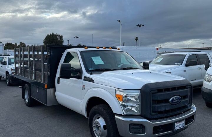 
								2015 Ford f350 super duty regular cab XL Pickup 2D 8 ft full									