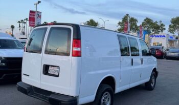 
									2022 Chevrolet express 2500 cargo Regular Van 3D full								