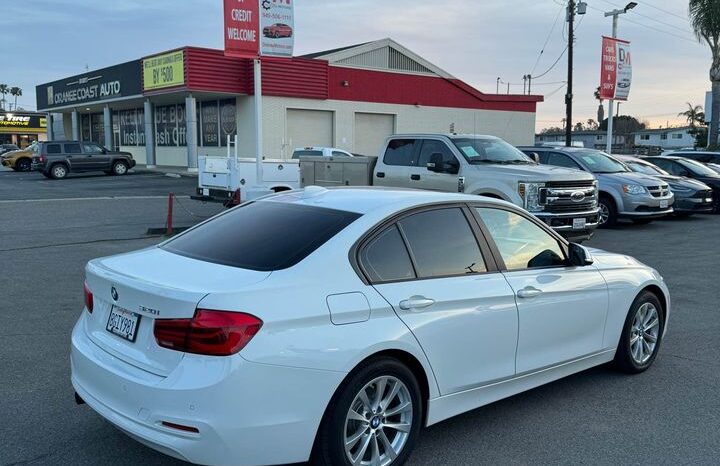 
								2017 BMW 3 series 320i Sedan 4D full									