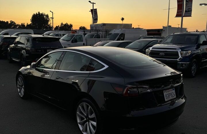 
								2018 Tesla Model 3 full									