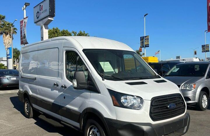 
								2019 Ford transit 150 van Medium Roof w/Sliding Side Door w/RWB Van 3D full									