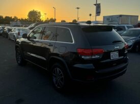 2018 Jeep grand cherokee Laredo E Sport Utility 4D