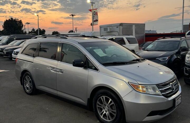 
								2011 Honda odyssey EX-L Minivan 4D full									