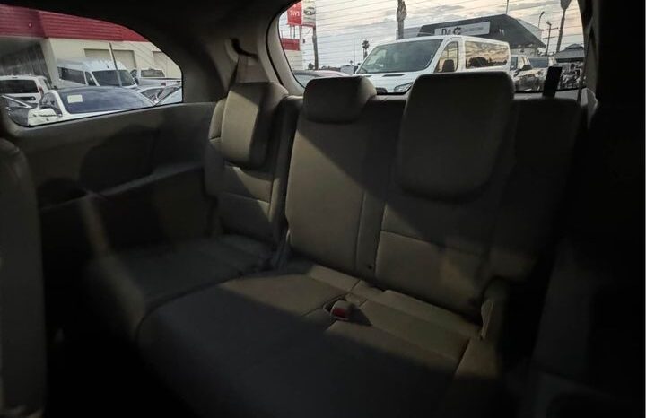 
								2011 Honda odyssey EX-L Minivan 4D full									