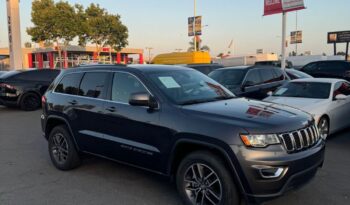 
									2018 Jeep grand cherokee Laredo E Sport Utility 4D full								