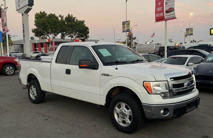 
								2014 Ford f150 super cab XL Pickup 4D 6 1/2 ft full									