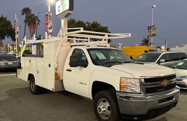 
								2013 Chevrolet silverado 3500 hd regular cab Work Truck Pickup 2D 8 ft full									