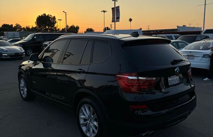 
								2017 BMW x3 xDrive28i Sport Utility 4D full									