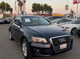 2012 Audi q5 2.0T Quattro Premium Sport Utility 4D