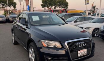 
									2012 Audi q5 2.0T Quattro Premium Sport Utility 4D full								