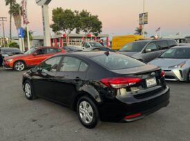 2017 Kia forte LX Sedan 4D