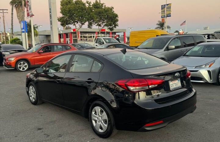 2017 Kia forte LX Sedan 4D