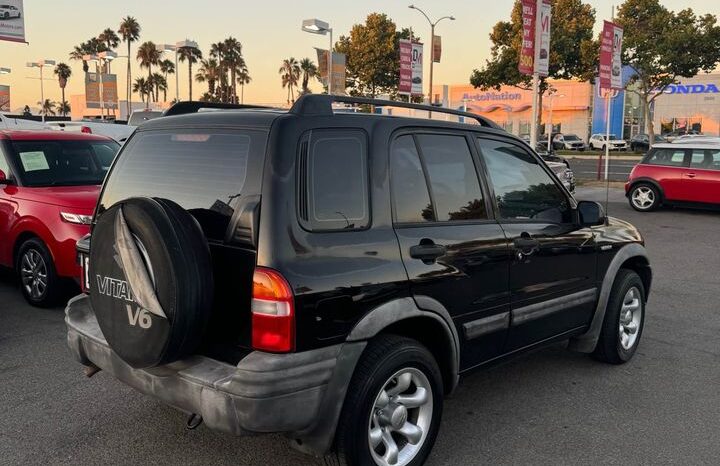 
								2004 Suzuki vitara LX Sport Utility 4D full									