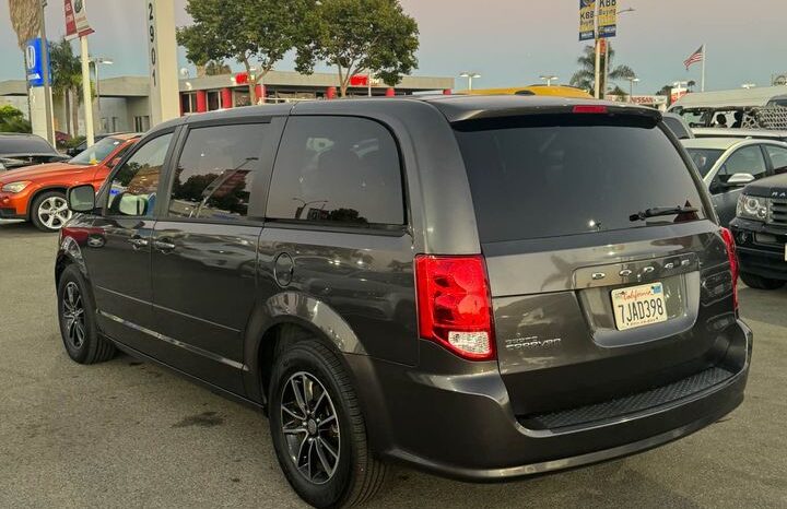 2015 Dodge grand caravan passenger SE Minivan 4D