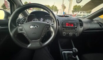 
									2017 Kia forte LX Sedan 4D full								