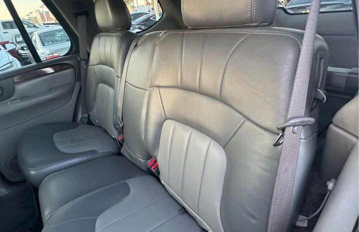 
								2004 GMC envoy SLE Sport Utility 4D full									