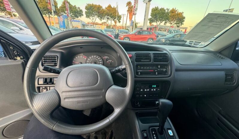 
								2004 Suzuki vitara LX Sport Utility 4D full									