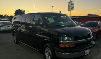 
									2015 Chevrolet express 3500 passenger LT Van 3D full								