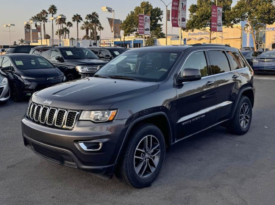 2018 Jeep grand cherokee Laredo E Sport Utility 4D